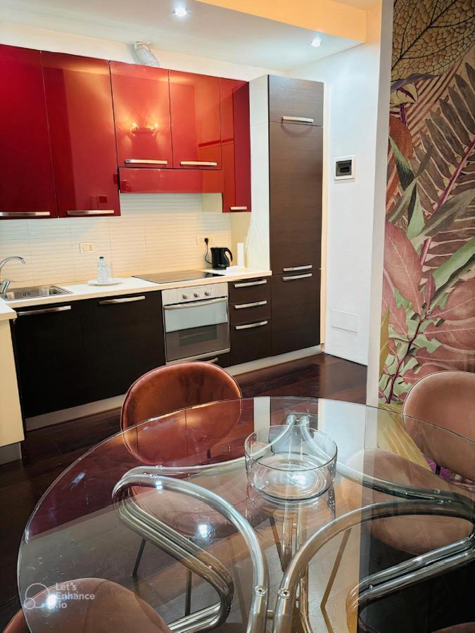 Central Station Suite Bologna Bagian luar foto